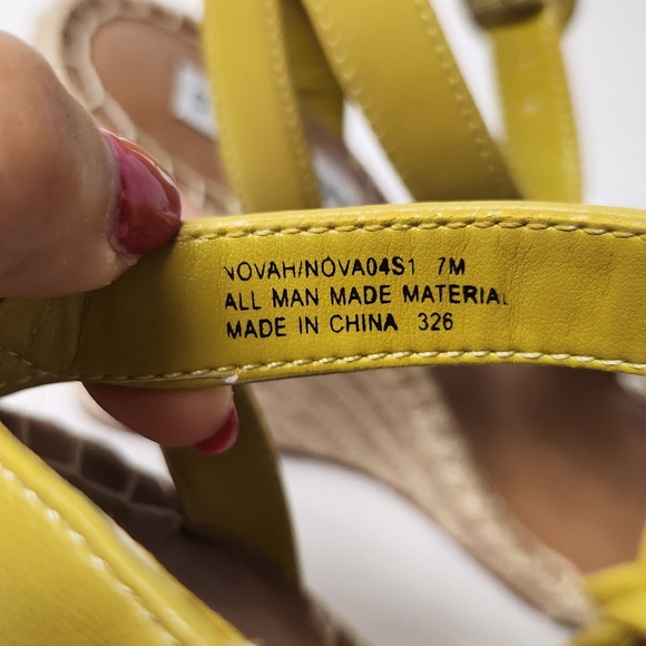 STEVE MADDEN - NOVAH WOMENS FAUX LEATHER SLINGBACK WEDGE SANDALS - Size 7 - Picture 4 of 10